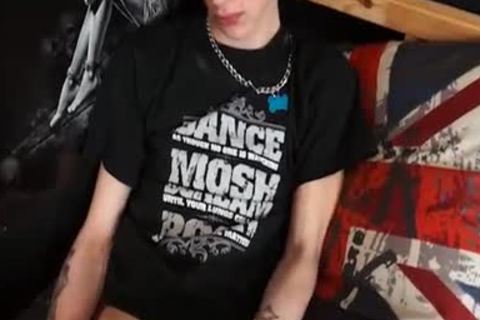 Emo teen lad Rubs One Out