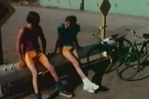 Cycle males.AVI