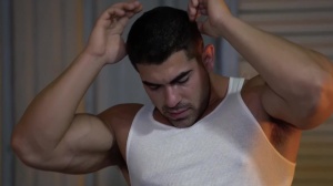 Bromo - Whore Jeremy Spreadums shows big dick