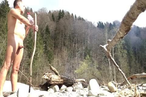 Nudist Starting-up His petite rod