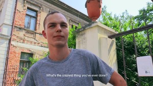 amateur addicted to shove-ups and also hard butthole