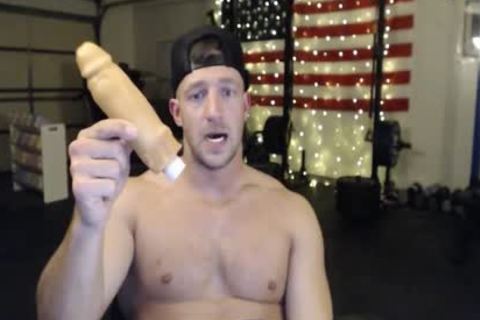 worthwhile thick lad pokes His Fleshlight