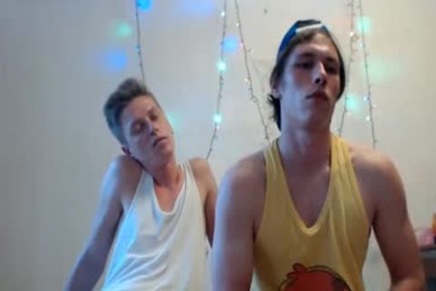 Blond guy Sucks Her penis In cam