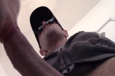 Closeted large knob