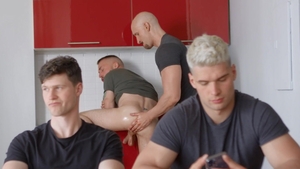 Drill My Hole - Finn Harding facial in the kitchen