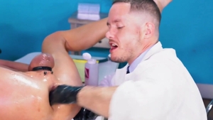 Club Inferno Dungeon: Twink boy helps with nailed rough