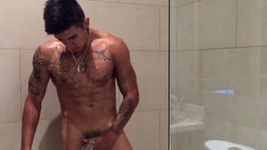 BarebackLatinoz: Solo swinger Erick quick stroking