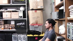 Young Perps: Shoplifting Stud: Questioning Him