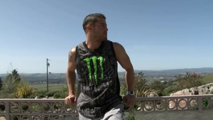 Cody Cummings: Exploring the Great Outdoors with One's Hand