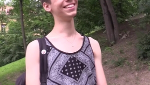 Czech Hunter: Moneyside Chats with a Hunk